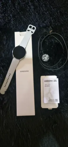 ?Samsung Galaxy Watch4 44mm (SM-R870) - Novo / Nunca Usado!