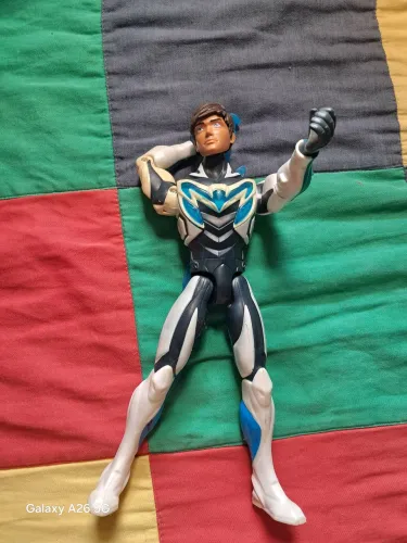 Boneco Max Stell