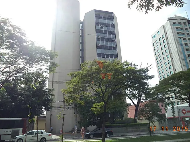 Excelente Sala Comercial Para Venda ou Locação no Itaim Bibi, São Paulo - SP