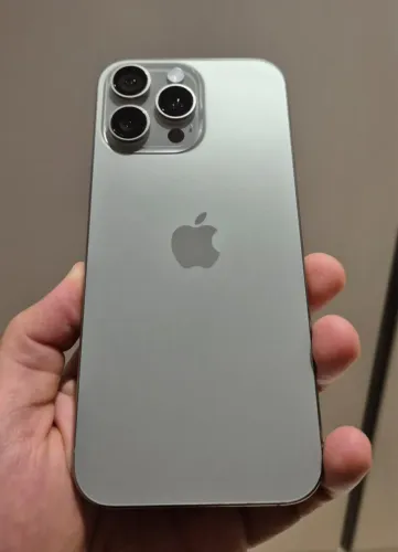 iPhone 16 Pro Max 256GB - Prata | Único Dono | Garantia Apple