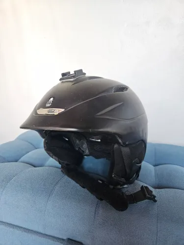 Capacete de Ski Giro com GoPro