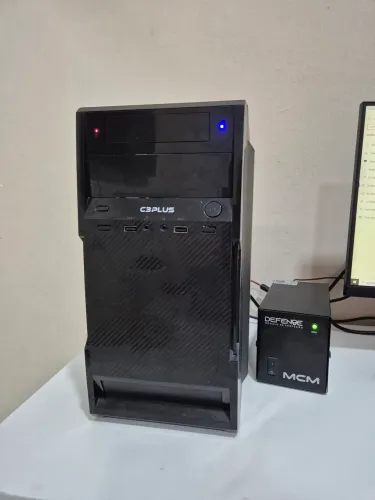 Computador i3 9G 