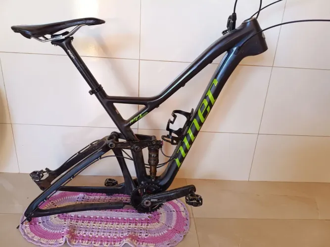 Quadro Niner RKT RDO tamanho M Full Boost em carbono
