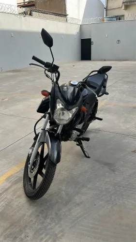 Fazer 150 15/15 em ótimo estado.Revisada, pneus novos. Mais informações *