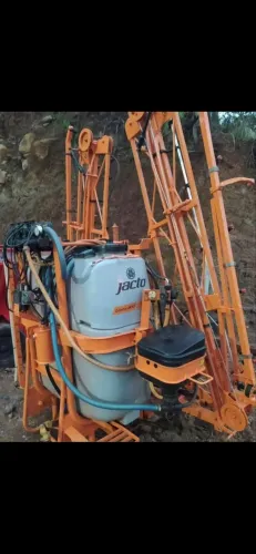 Pulverizador jacto 800 litros