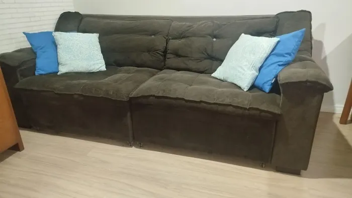 Sofá retrátil marrom 2.20mt