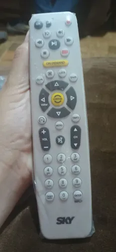 Controle Sky original cor branca