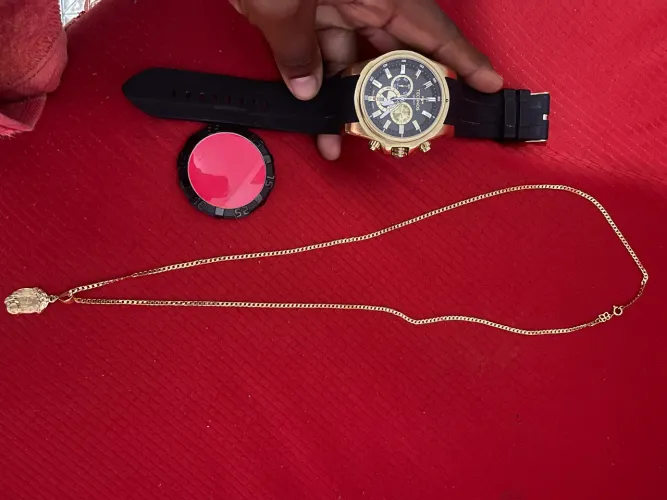 Corrente Romanel com Pigente e Um relógio Technos Modelo novo com 2 Pulseiras