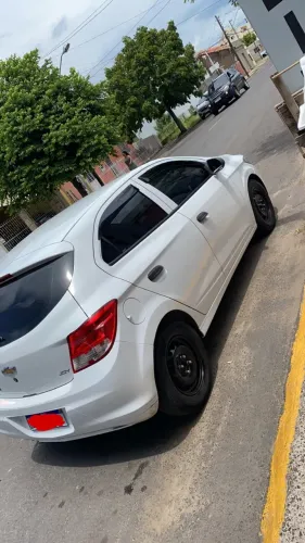 Chevrolet Onix JOY Hatch 1.0 8V Flex Mec. 4P 2018