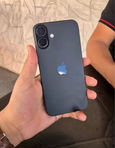 16 plus todo original, com maraca de uso nas laterais ,nunca aberto