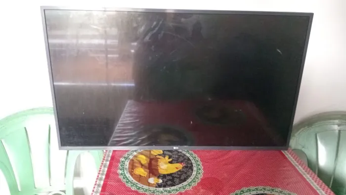 Tv LG 43 polegadas com defeito