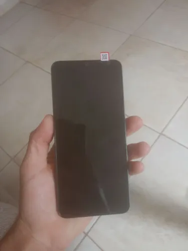 Celular Redmi 13c,tela nova com garantia de três meses,bateria boa