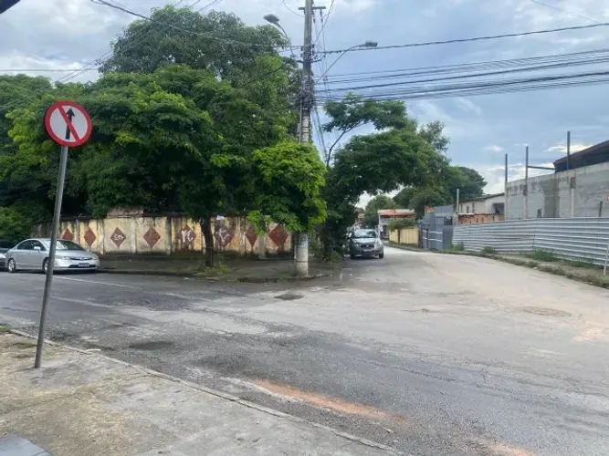 Lote Comercial no Acaiaca