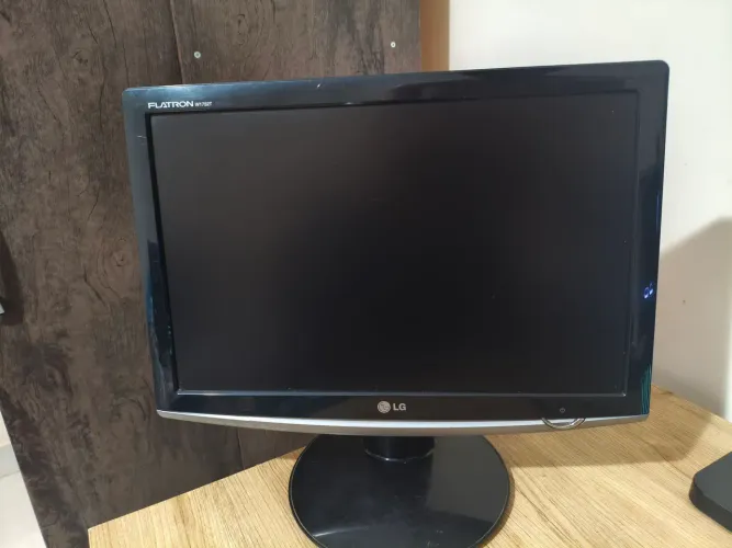 Monitor LG W1752T-PF