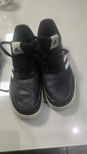 Tenis Adidas original número 36