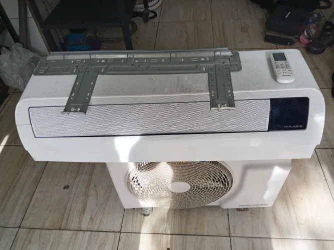 Samsung windfree 12.000