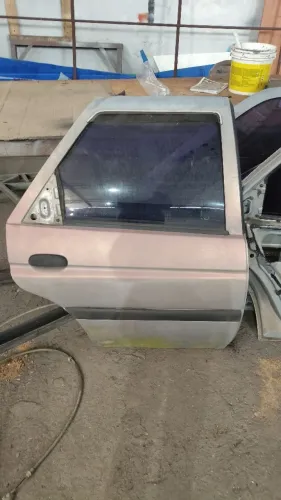 Porta Escort Zetec, 250,00 cada porta