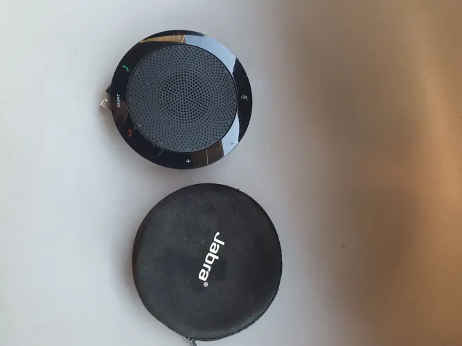 Jabra Speak 410 USB - Speakerphone Profissional para Reuniões (Com Capa)