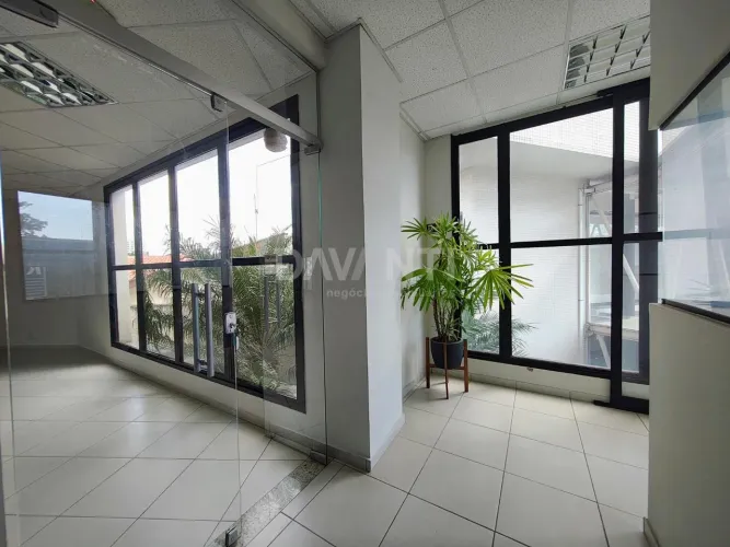 Sala para locação na Avenida Dom Nery em Valinhos na Davanti Imóveis.