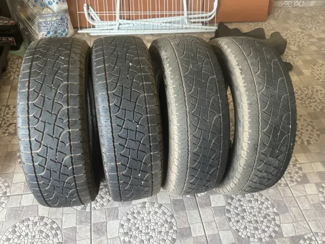 PNEUS PIRELLI SCORPION 255/65 R17