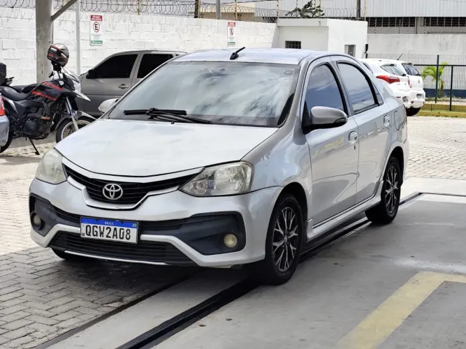 Toyota Etios Platinum Sed. 1.5 Flex 16V 4P Aut. 2017