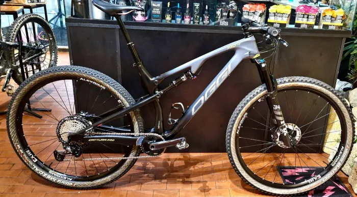 Oggi Catura Pro T20 XT "L" 10X sem juros no cartão