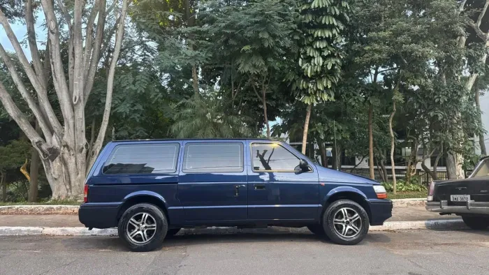 Chrysler Caravan SE 2.4/3.3 1994