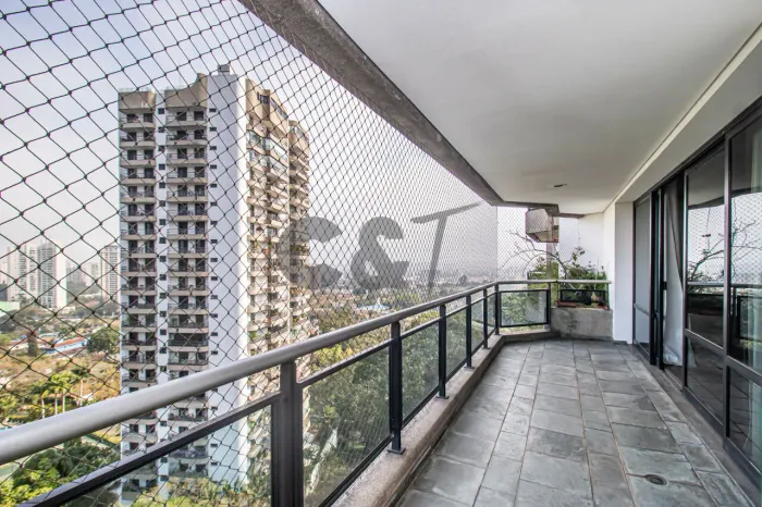 Apartamento - 4 Dormitórios (Suítes) à Venda e para alugar no Alto da Boa Vista - São Paul