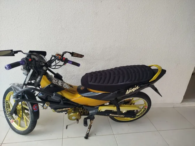 Moto ditally Joy sport 100cc + caixa de som pulse 2200w