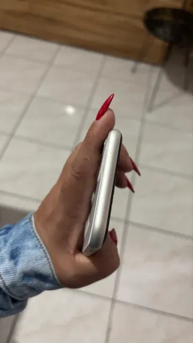 iPhone 11 Semi Novo 