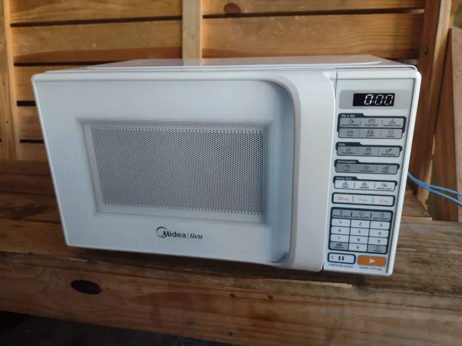 Micro-ondas Midea 20 litros