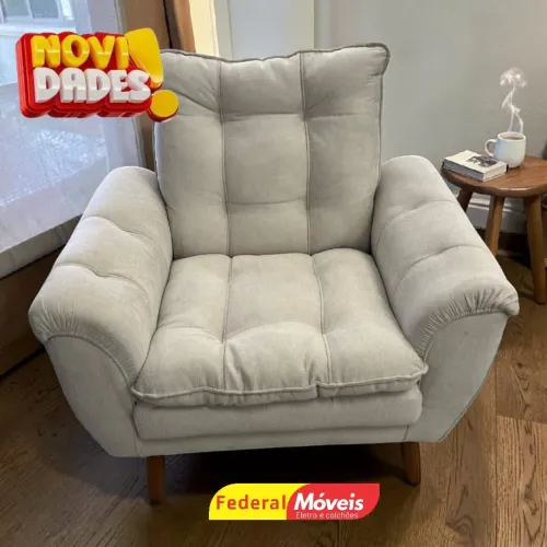 Poltrona para Sala tecido Boucle Bege Linda - Chama no WhatsApp 