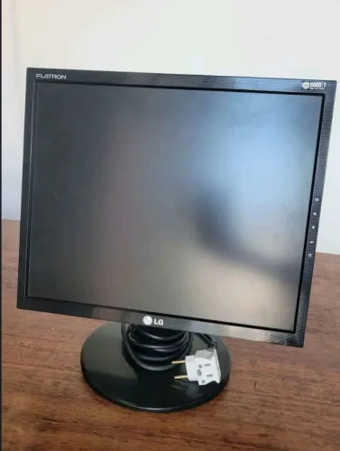 Monitor LG 17 polegadas + impressora LG.
