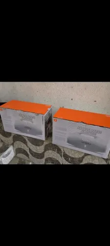 Caixa JBL boombox 4