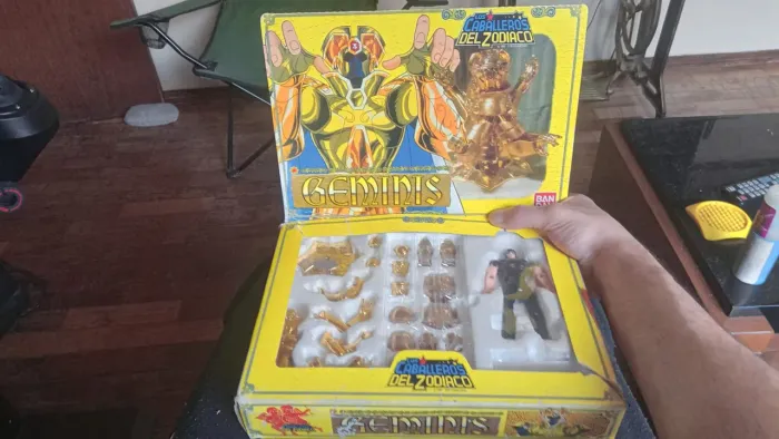 Boneco Saga de Gêmeos Cloth Myth Bandai Original - Cavaleiros do Zodíaco