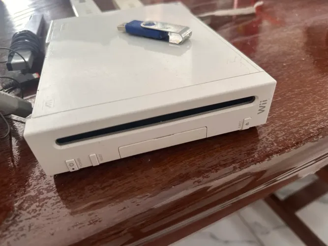 Nintendo Wii Desbloqueado / Emuladores / Dois controles / Sensor