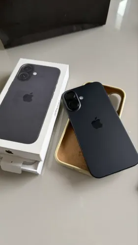 Iphone 16 - 128GB Seminovo