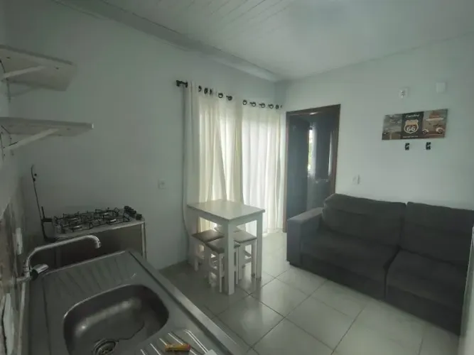 Amplo Kitnet em excelente local no Jardim Atlântica