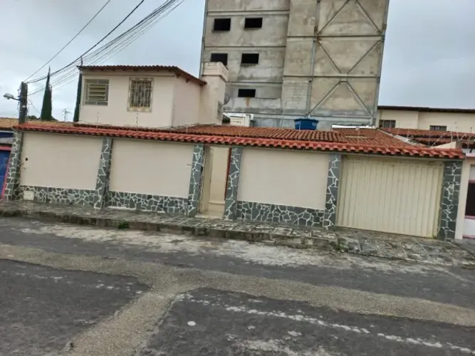 Aluguel de casa no Candeias - Comercial ou Residencial 