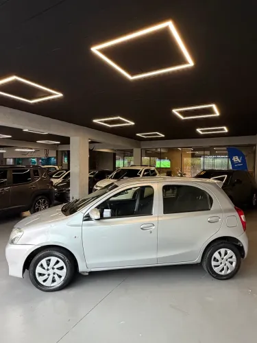 Toyota Etios X 1.3 Flex 16V 5P Mec. 2017