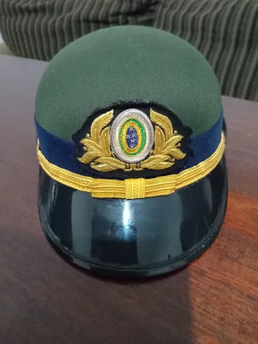 Quepe verde feminino 