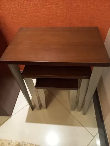 Conjunto de 3 mesas de madeira!