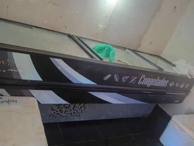 Ilha para mercados está original