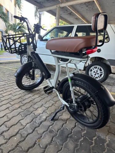 Bicicleta elétrica LEV Cruiser