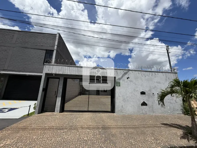 Apartamento para locação no bairro Alto Umuarama