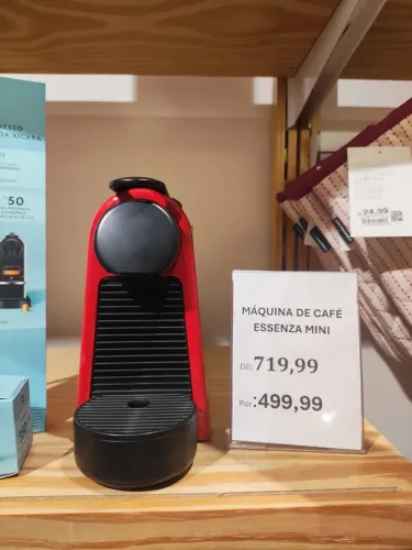 Vendo cafeteira  Essenza Mini  - Nespresso 