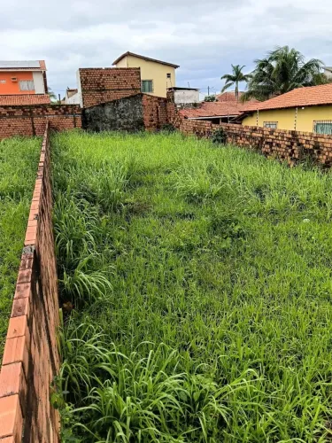 Vende-se terreno em Salinópolis (perto do trevo)