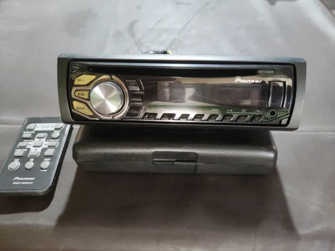 Auto-rádio Pioneer DEH-X1650UB