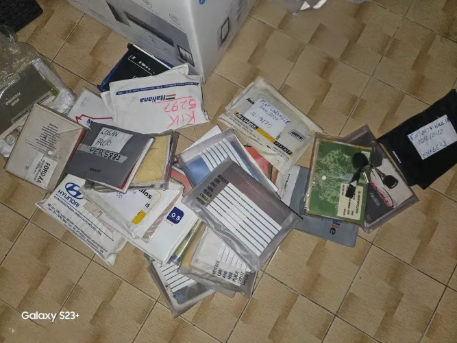 LOTE COMPLETO DE MANUAIS DO PROPRIETÁRIO CERCA DE 30 MANUAIS TODOS ORIGINAIS - FAÇO PREÇO