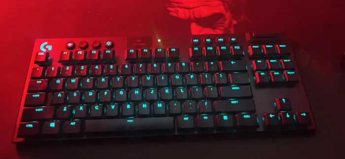 Logitech G915 Tkl
